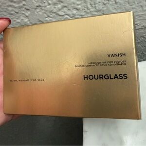 Hourglass Vanish Pressed Powder